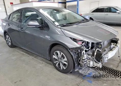 2018 Toyota Prius Prime z USA, uszkodzony, nr VIN JTDKARFP4J3089280